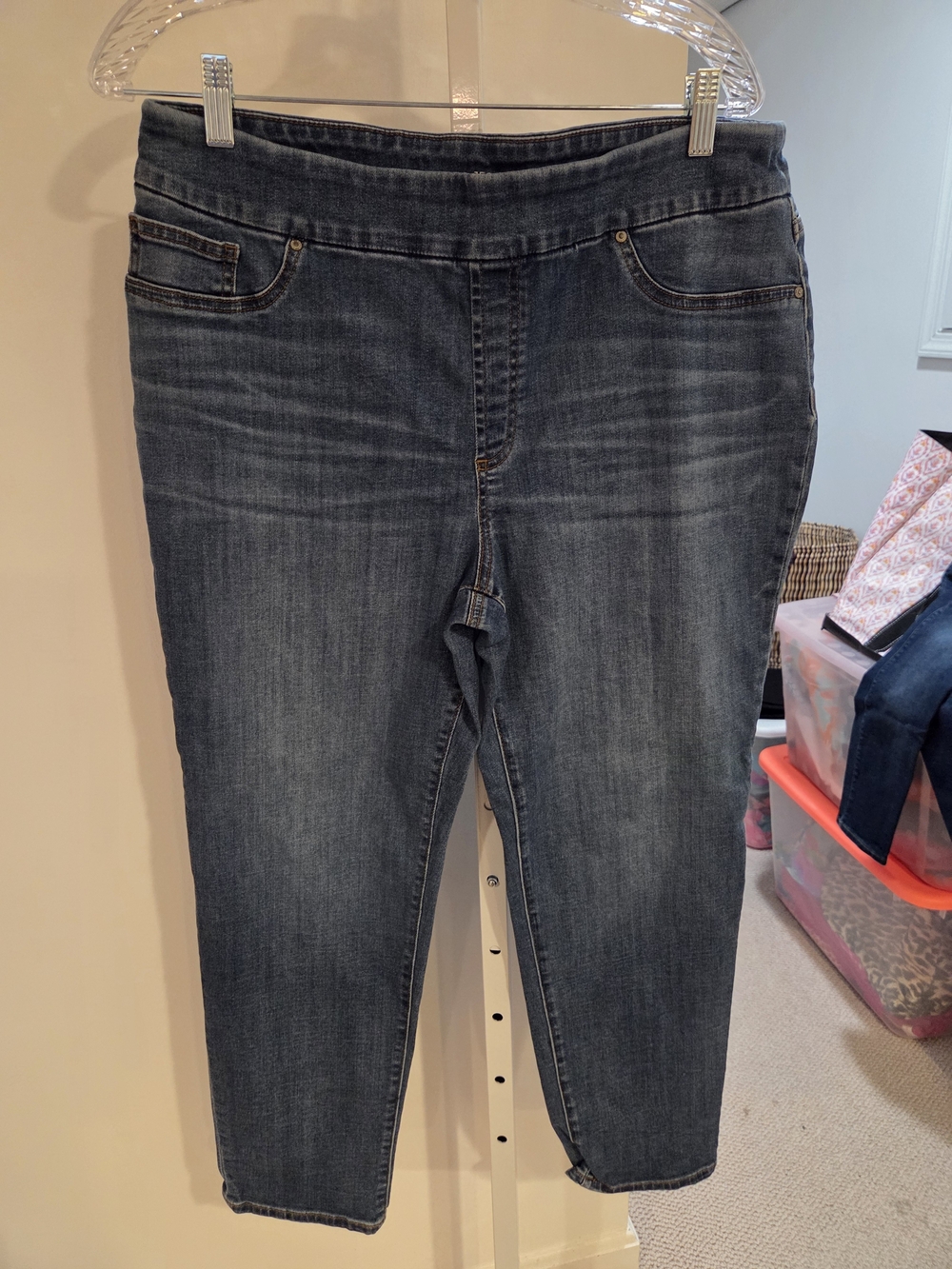 Chico's Dark Blue Stretch Jeggings